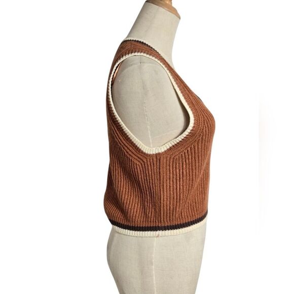 Garage Brown Sleeveless Cropped Sweater Vest - Picture 3 of 7
